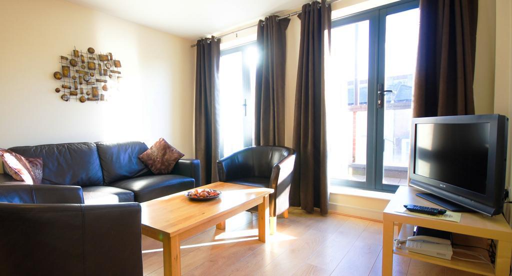 Lodge Drive Serviced Apartments Enfield Kamer foto