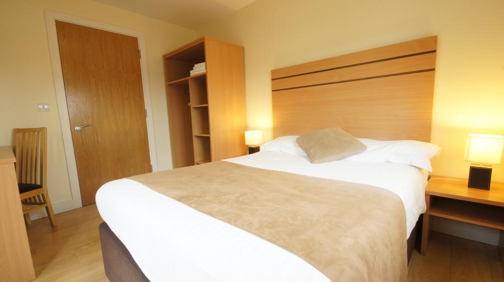 Lodge Drive Serviced Apartments Enfield Buitenkant foto