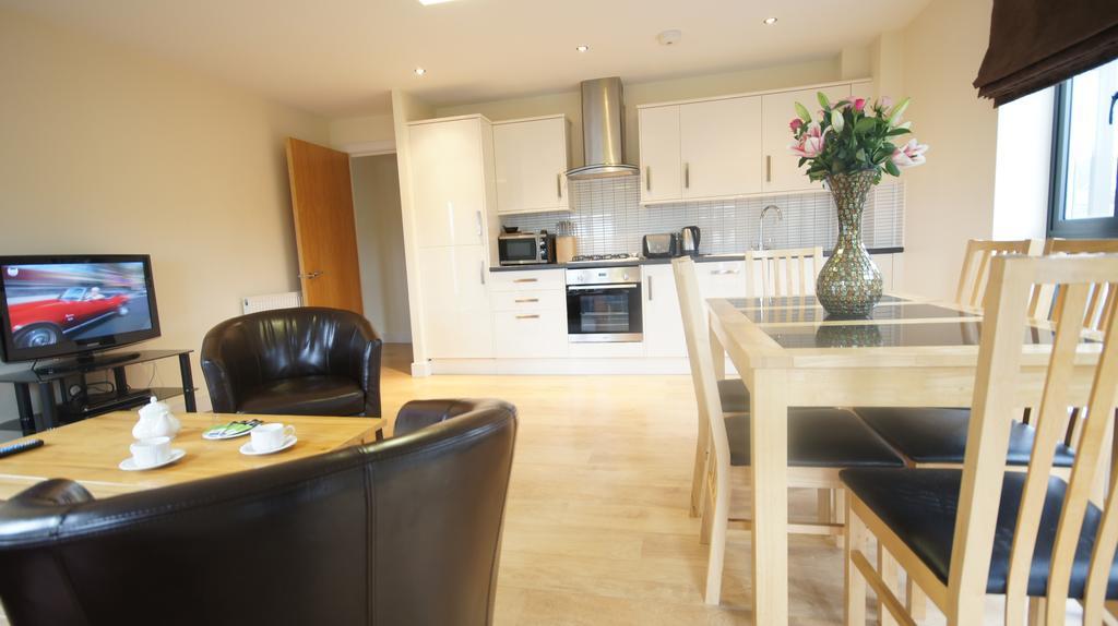 Lodge Drive Serviced Apartments Enfield Buitenkant foto