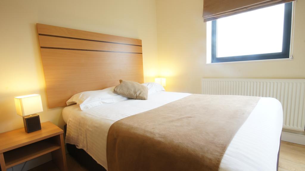 Lodge Drive Serviced Apartments Enfield Buitenkant foto