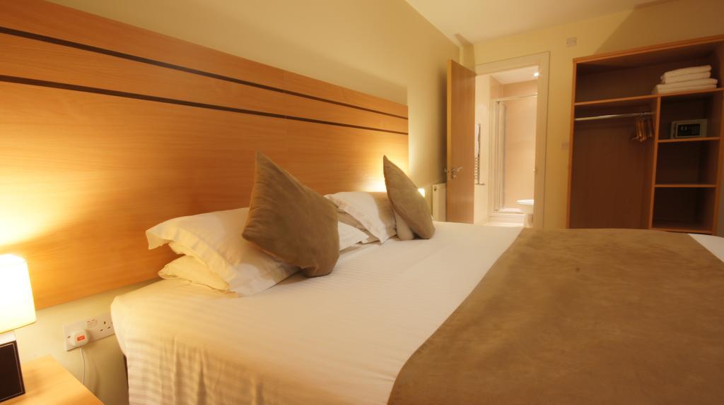 Lodge Drive Serviced Apartments Enfield Buitenkant foto