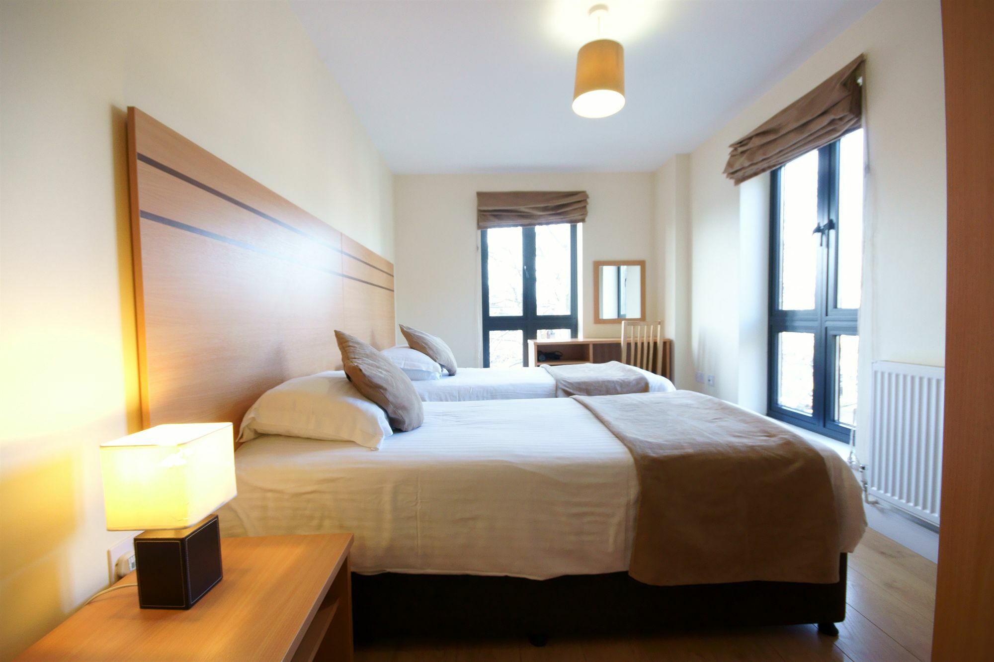 Lodge Drive Serviced Apartments Enfield Buitenkant foto