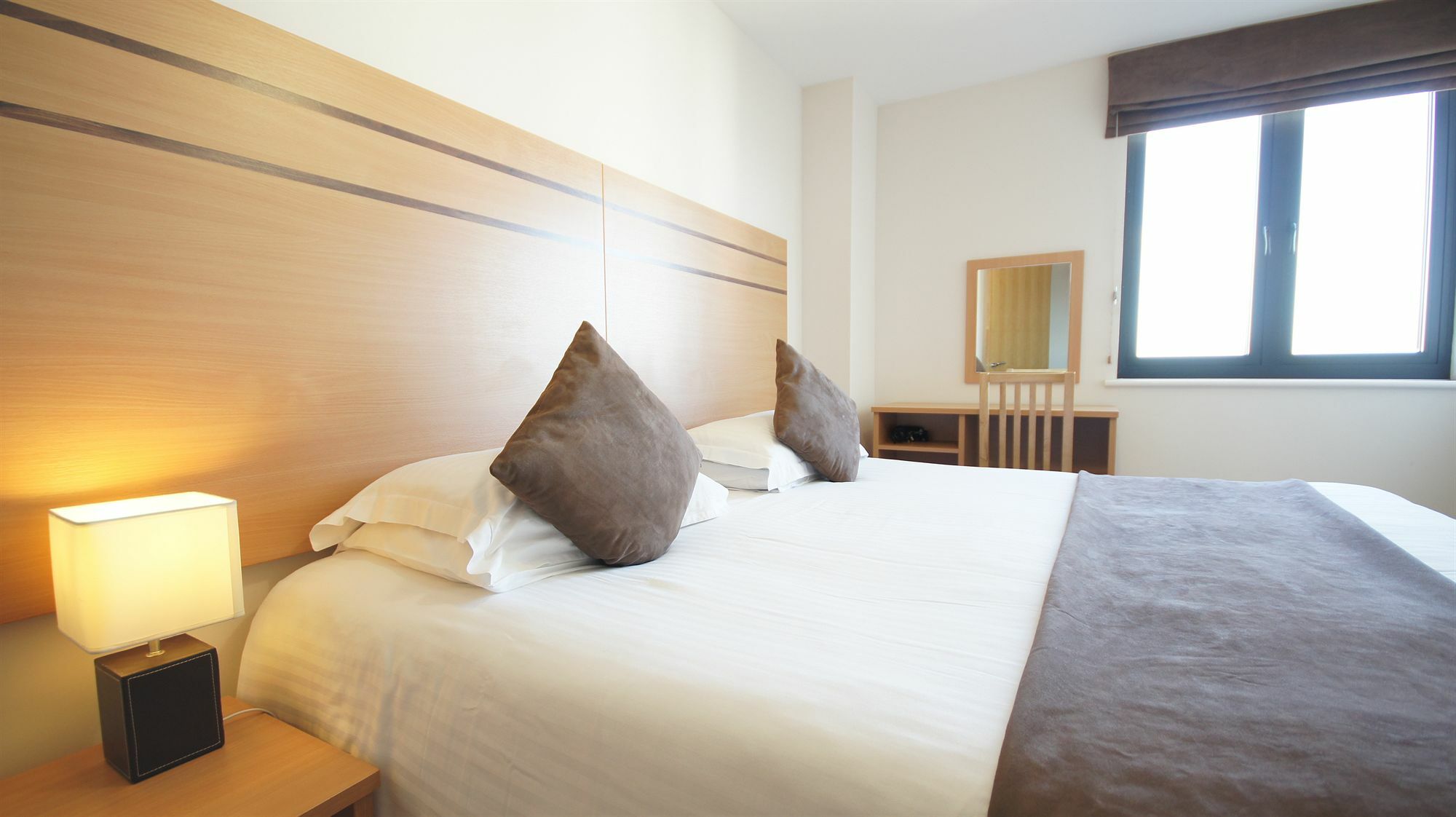 Lodge Drive Serviced Apartments Enfield Buitenkant foto